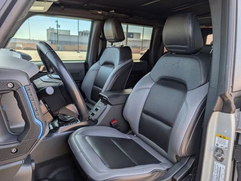 Used 2024 Ford Bronco Black Diamond image 21