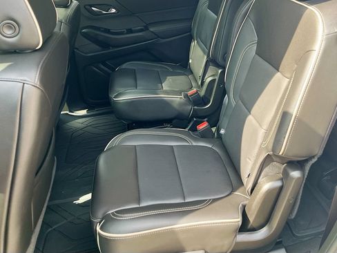 Used 2023 Chevrolet Traverse Premier w/ LPO, Floor Liner Package AWD/4WD image 26