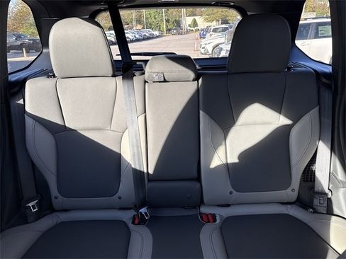 New 2025 Subaru Forester Limited image 31