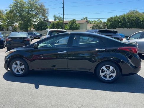 Used 2014 Hyundai Elantra SE image 14