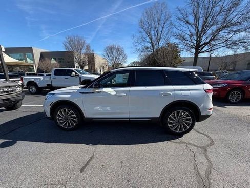 New 2026 Lincoln Corsair Reserve image 4