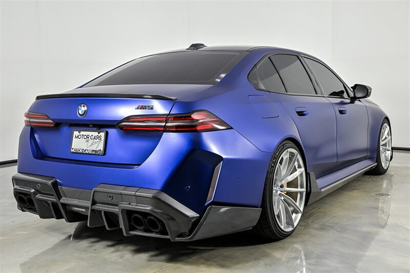 Used 2025 BMW M5 w/ Carbon Package AWD/4WD image 10