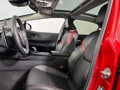 Used 2024 Toyota Prius Prime Premium image 26