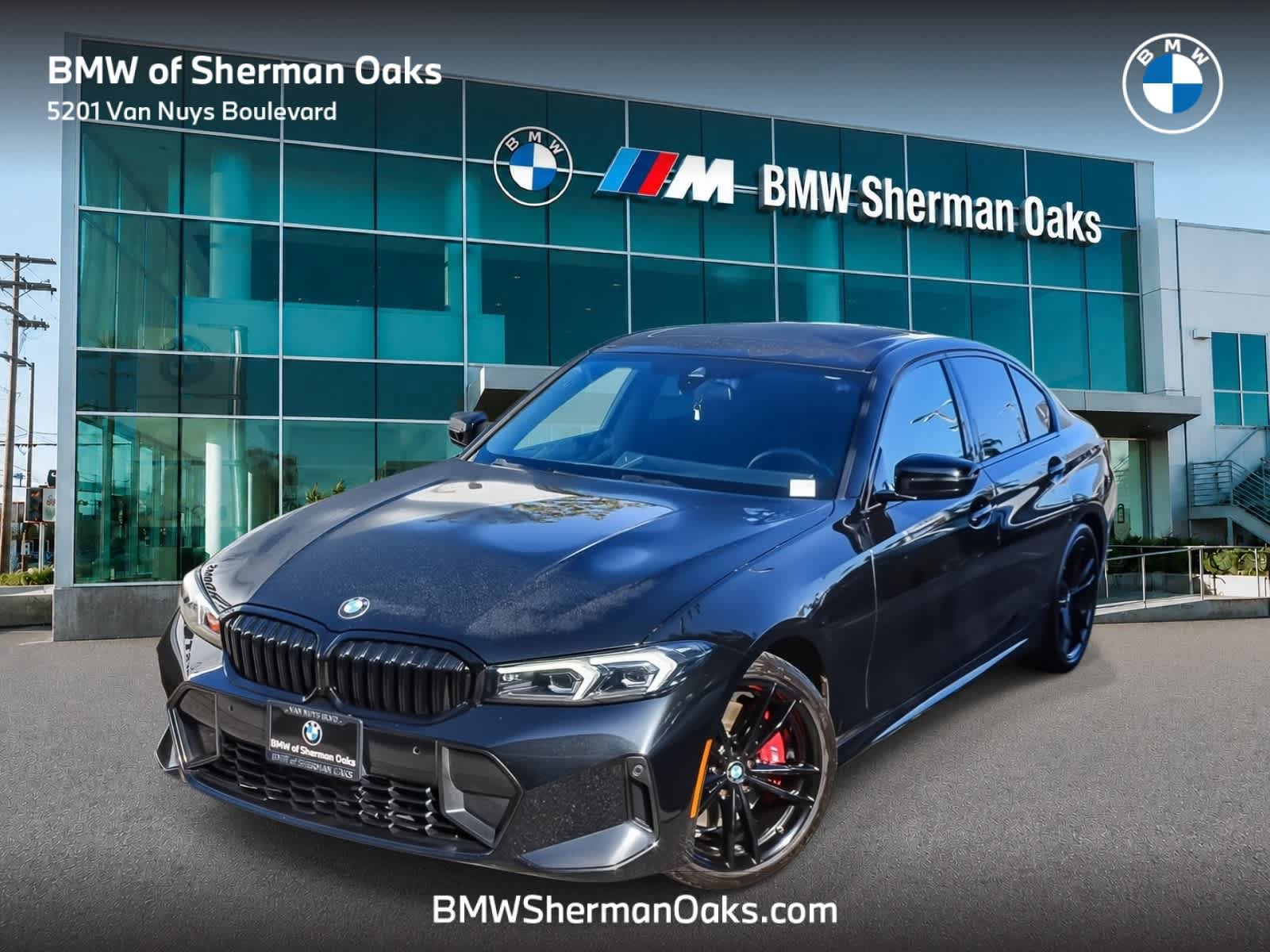 Used 2023 BMW 330i Sedan w/ M Sport Package RWD image 1
