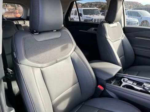 New 2026 Ford Explorer Active w/ Active Comfort Package image 24