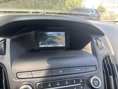 Used 2018 Ford Focus S FWD image 21