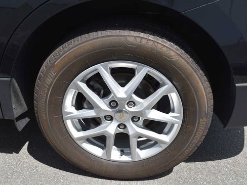 Used 2023 Chevrolet Equinox LT AWD/4WD image 8
