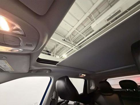 Certified 2022 Jeep Compass Limited w/ Sun and Sound Group image 28