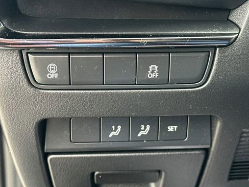 Used 2023 MAZDA MAZDA3 s image 25