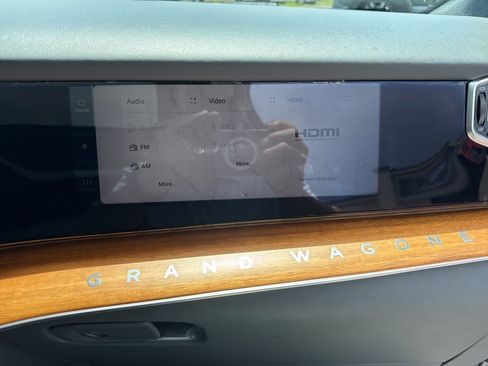 Used 2022 Jeep Grand Wagoneer Series II w/ Convenience Group III image 40