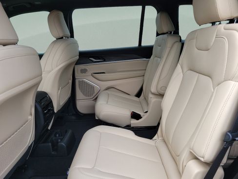 Certified 2026 Jeep Grand Cherokee L Limited AWD/4WD image 6