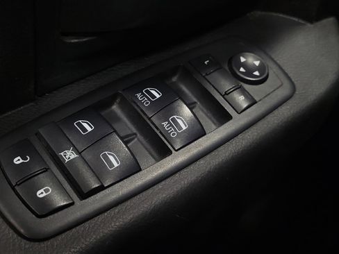 Used 2019 RAM 1500 Express image 27