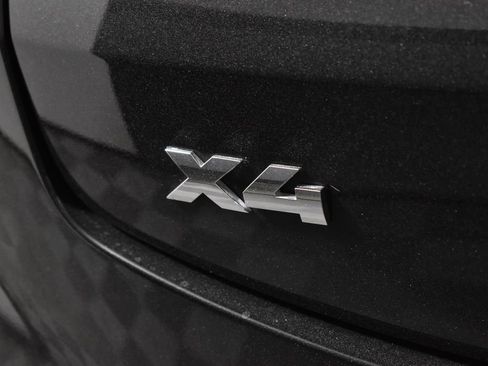 Certified 2024 BMW X4 M40i w/ Premium Package image 39