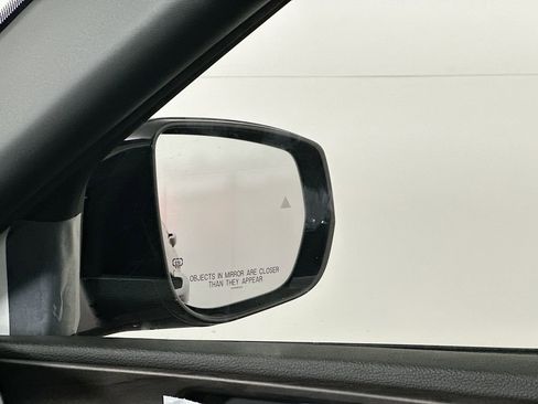 New 2025 Jeep Grand Cherokee Limited image 24