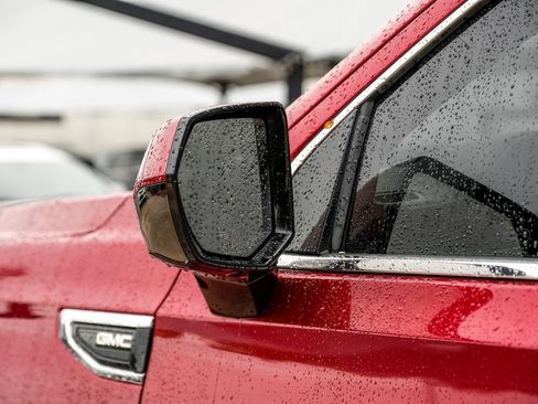 Used 2022 GMC Yukon XL SLE image 43