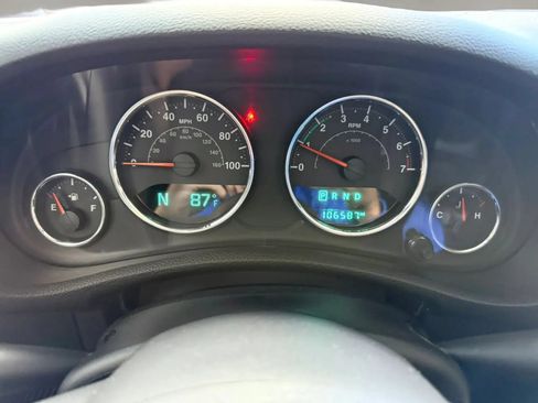 Used 2016 Jeep Wrangler Unlimited Sport w/ Quick Order Package 24S AWD/4WD image 13