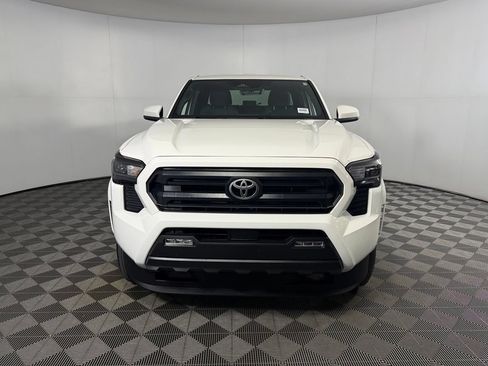 Used 2026 Toyota Tacoma SR5 AWD/4WD image 5
