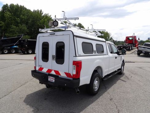 Used 2019 Ford F250 XL w/ Power Equipment Group RWD image 7