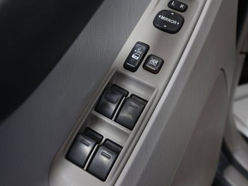 Used 2008 Toyota 4Runner SR5 AWD/4WD image 32