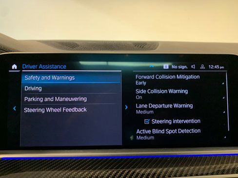 Used 2023 BMW X6 M50i w/ Executive Package image 45