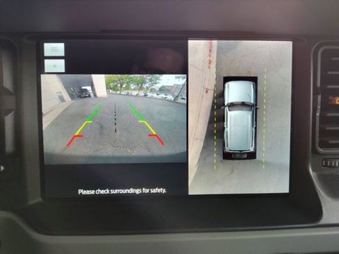 Used 2022 Ford Bronco Badlands image 17