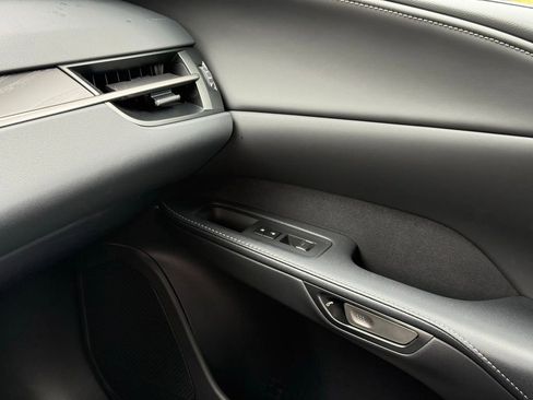 Certified 2025 Lexus RX 350 Premium w/ Accessory Package image 39