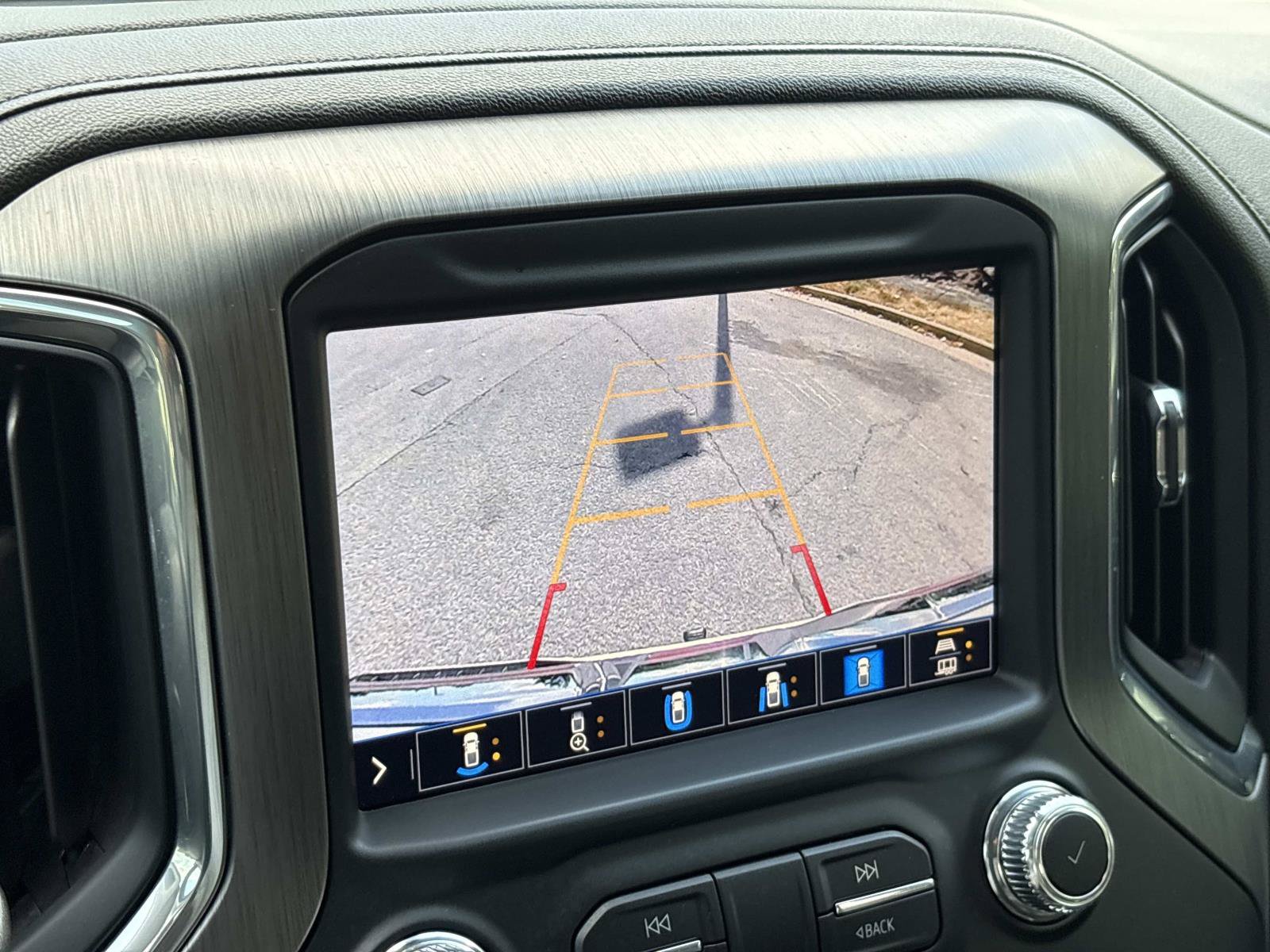 Used 2020 GMC Sierra 1500 Denali w/ Technology Package AWD/4WD image 24