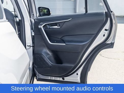 Used 2021 Toyota RAV4 XLE w/ Carpet Mat Package (TMS) AWD/4WD image 19