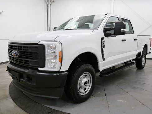 Used 2026 Ford F250 XL image 3