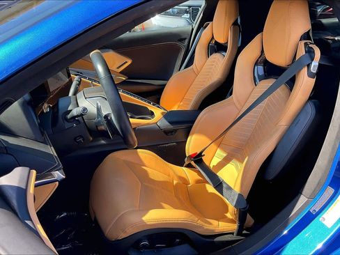 Used 2021 Chevrolet Corvette Stingray Premium Cpe w/ Z51 Performance Package image 25