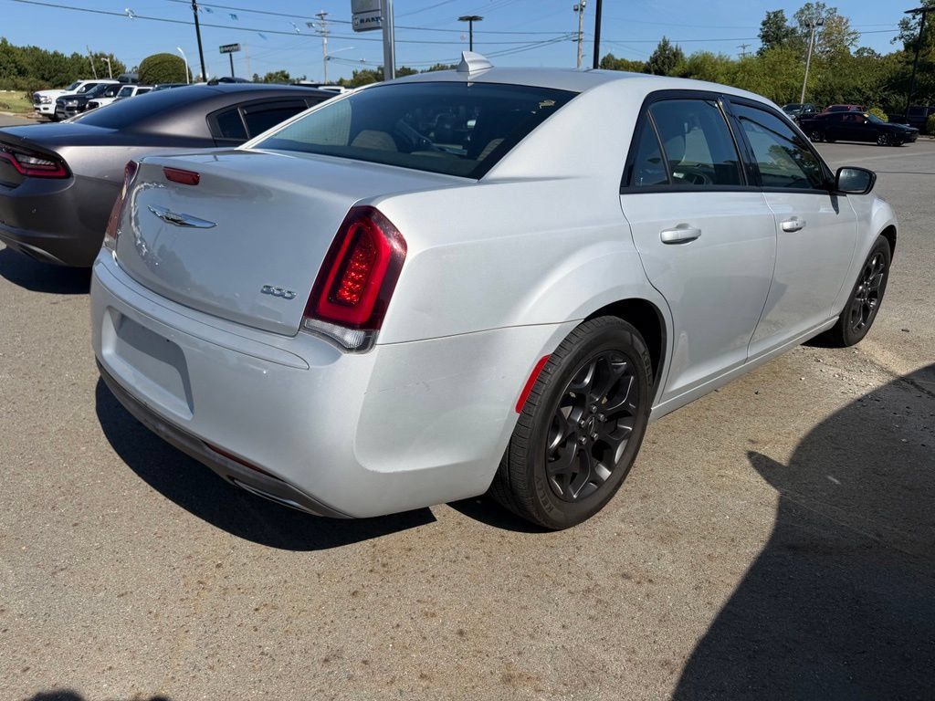 Used 2019 Chrysler 300 Touring w/ Sport Appearance Package AWD/4WD image 4