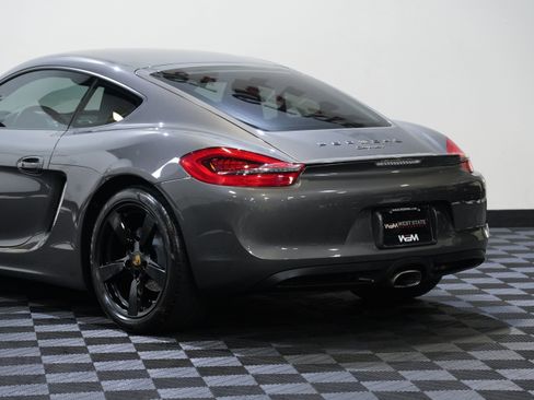 Used 2016 Porsche Cayman RWD image 15