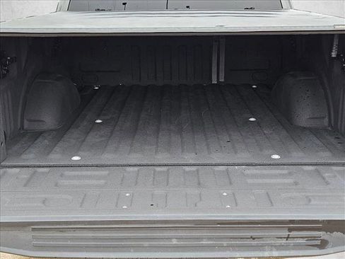 Used 2017 Ford F150 XLT image 6