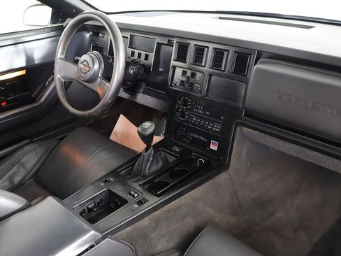 Used 1986 Chevrolet Corvette Convertible image 21