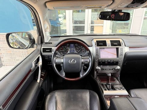 Used 2017 Lexus GX 460 Premium AWD/4WD image 30
