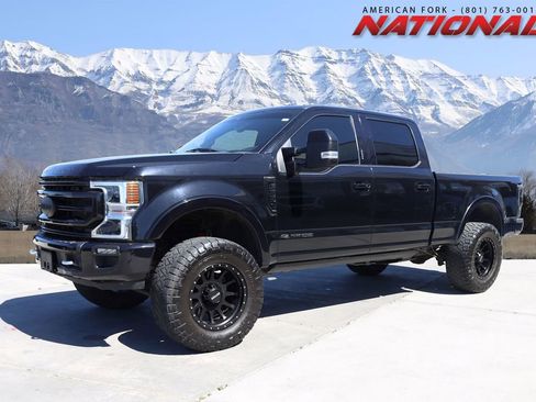 Used 2022 Ford F350 Platinum w/ Tremor Off-Road Package AWD/4WD image 1