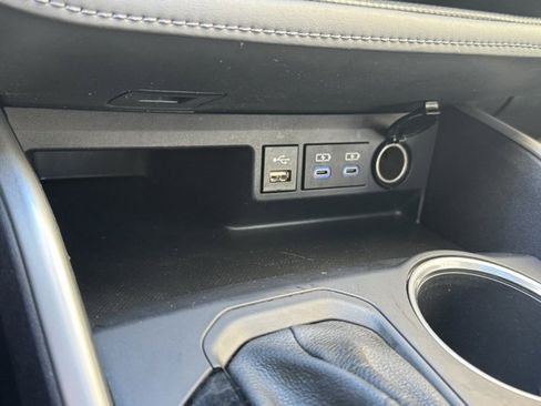 Certified 2022 Toyota Highlander XLE image 20