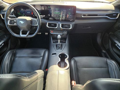 Used 2024 Ford Mustang Premium image 11