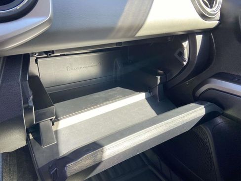 Used 2023 Toyota Tacoma SR5 w/ Technology Package image 28