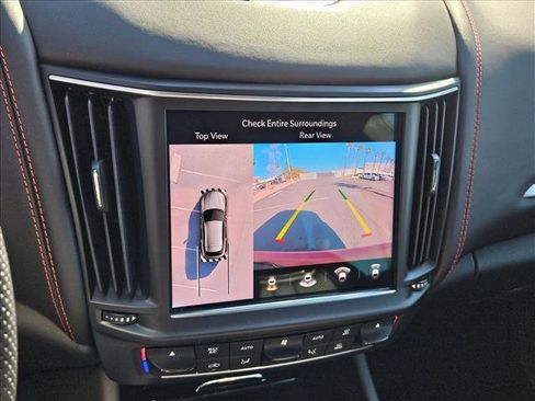 Used 2022 Maserati Levante GT image 13