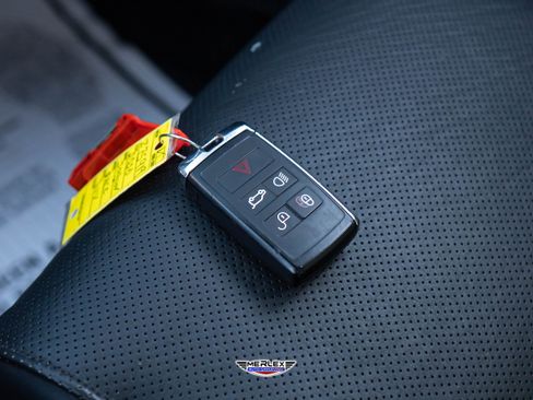 Used 2020 Jaguar E-PACE SE image 52