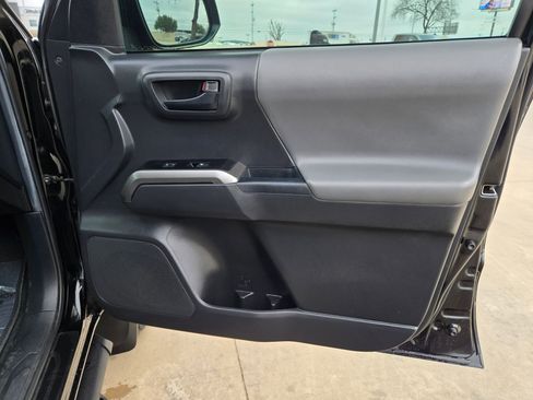 Used 2023 Toyota Tacoma SR5 image 31