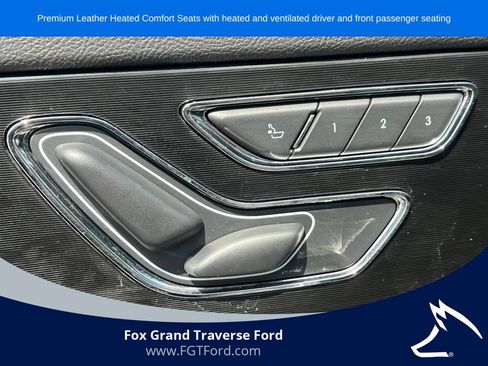 Used 2022 Lincoln Corsair Reserve w/ Equipment Group 201A AWD/4WD image 11