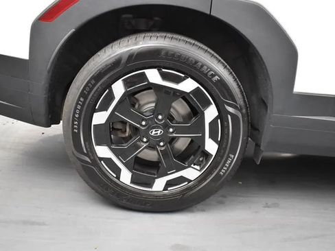 Used 2025 Hyundai Santa Fe SEL FWD image 34