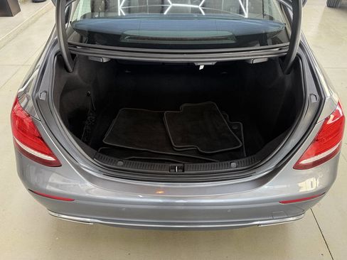 Used 2018 Mercedes-Benz E 300 4MATIC image 9