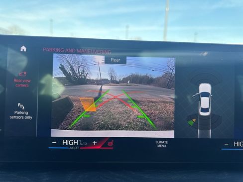 Used 2023 BMW 330i xDrive Sedan w/ Driving Assistance Package image 11