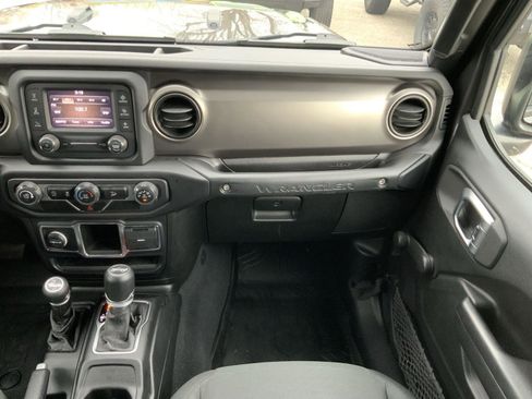 Used 2020 Jeep Wrangler Unlimited Sport image 49