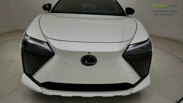 Used 2024 Lexus RZ 450e Premium w/ Accessory Package (Z1) AWD/4WD image 23
