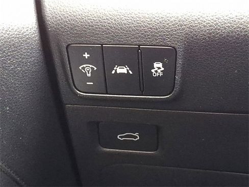 Used 2022 Kia K5 GT-Line image 24