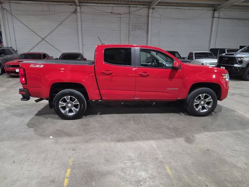 Used 2017 Chevrolet Colorado Z71 AWD/4WD image 14